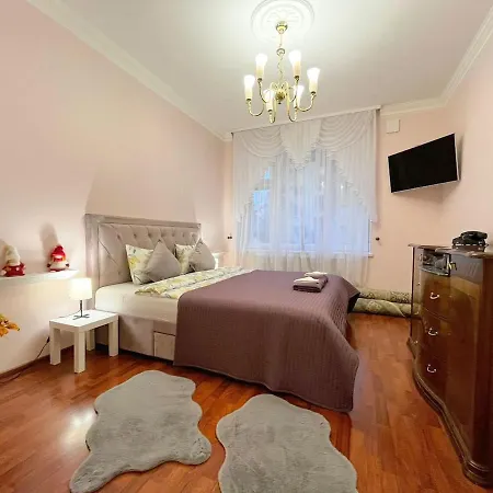 Apartman Elegant 5 Bedr With Sauna In The Centre, Near Viru And Old Town, With Private Parking Tallinn