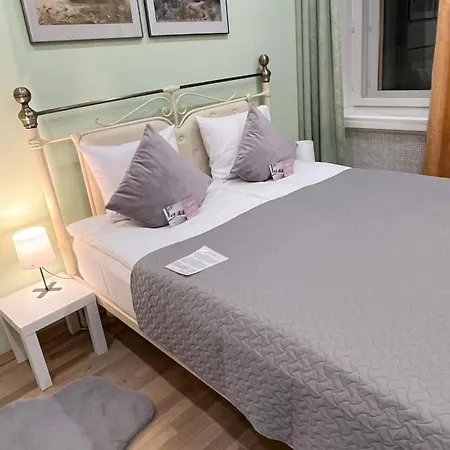 Elegant 5 Bedr With Sauna In The Centre, Near Viru And Old Town, With Private Parking Appartement Tallinn