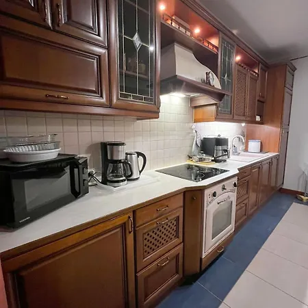 Apartment Elegant 5 Bedr With Sauna In The Centre, Near Viru And Old Town, With Private Parking