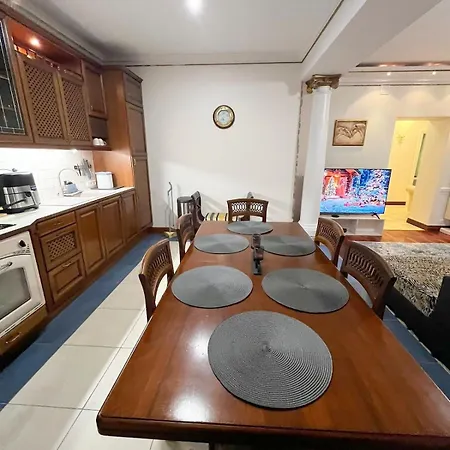 Elegant 5 Bedr With Sauna In The Centre, Near Viru And Old Town, With Private Parking * Tallinn