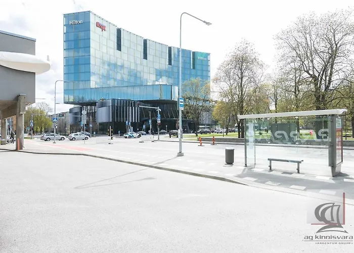 Elegant 5 Bedr With Sauna In The Centre, Near Viru And Old Town, With Private Parking تالين