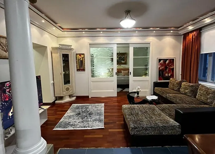 Elegant 5 Bedr With Sauna In The Centre, Near Viru And Old Town, With Private Parking