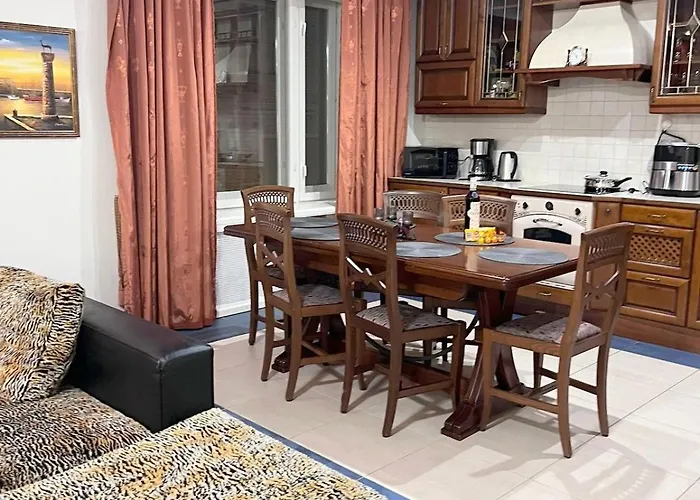 Apartment Elegant 5 Bedr With Sauna In The Centre, Near Viru And Old Town, With Private Parking