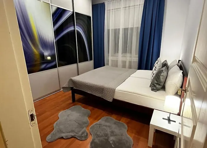 Elegant 5 Bedr With Sauna In The Centre, Near Viru And Old Town, With Private Parking تالين