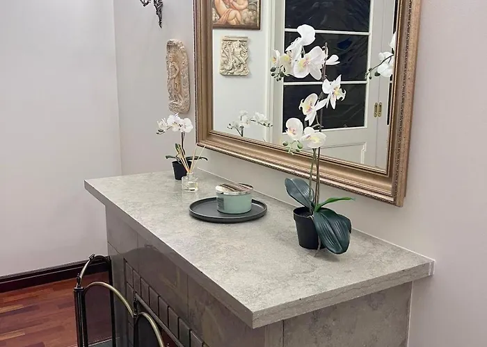 شقة Elegant 5 Bedr With Sauna In The Centre, Near Viru And Old Town, With Private Parking تالين