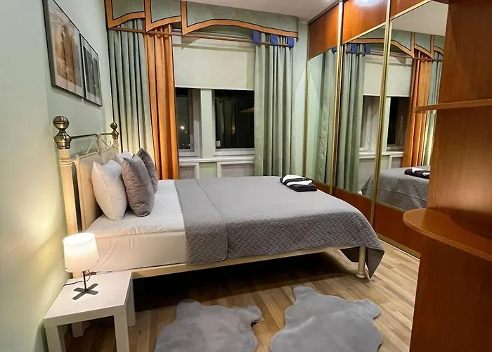 Elegant 5 Bedr With Sauna In The Centre, Near Viru And Old Town, With Private Parking * تالين