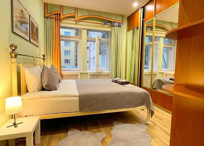 Apartment Elegant 5 Bedr With Sauna In The Centre, Near Viru And Old Town, With Private Parking *