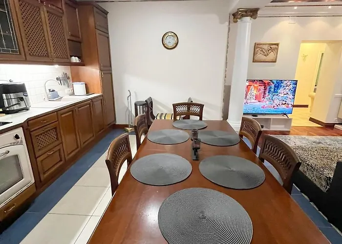 Elegant 5 Bedr With Sauna In The Centre, Near Viru And Old Town, With Private Parking * تالين