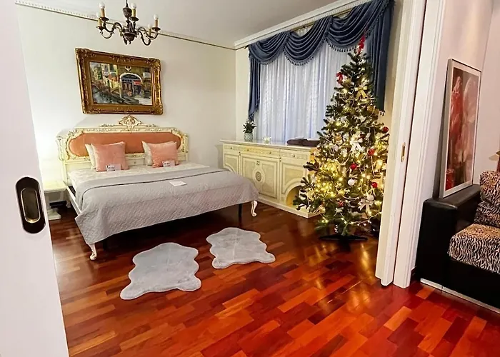 Elegant 5 Bedr With Sauna In The Centre, Near Viru And Old Town, With Private Parking شقة