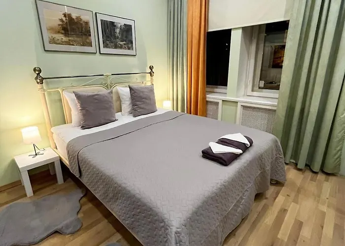 Apartment Elegant 5 Bedr With Sauna In The Centre, Near Viru And Old Town, With Private Parking