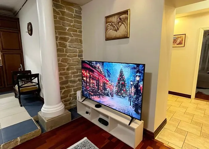 Apartment Elegant 5 Bedr With Sauna In The Centre, Near Viru And Old Town, With Private Parking *