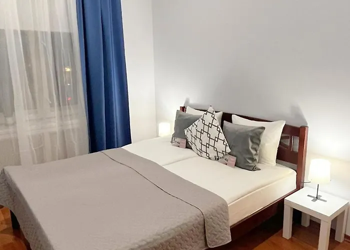 Apartment Elegant 5 Bedr With Sauna In The Centre, Near Viru And Old Town, With Private Parking *