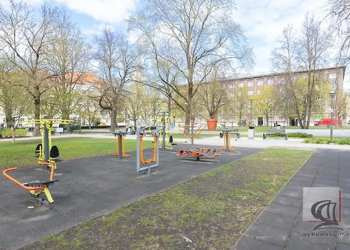 Elegant 5 Bedr With Sauna In The Centre, Near Viru And Old Town, With Private Parking Apartment