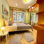 Appartement Elegant 5 Bedr With Sauna In The Centre, Near Viru And Old Town, With Private Parking *