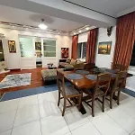 Elegant 5 Bedr With Sauna In The Centre, Near Viru And Old Town, With Private Parking *
