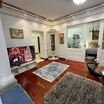 Elegant 5 Bedr With Sauna In The Centre, Near Viru And Old Town, With Private Parking