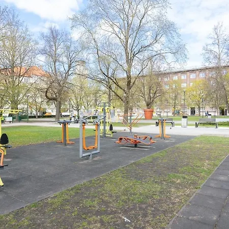 Elegant 5 Bedr With Sauna In The Centre, Near Viru And Old Town, With Private Parking Appartement